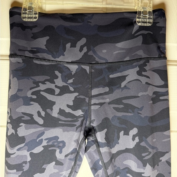 Zyia Active Black Camouflage Leggings-Size2 - Picture 2 of 8